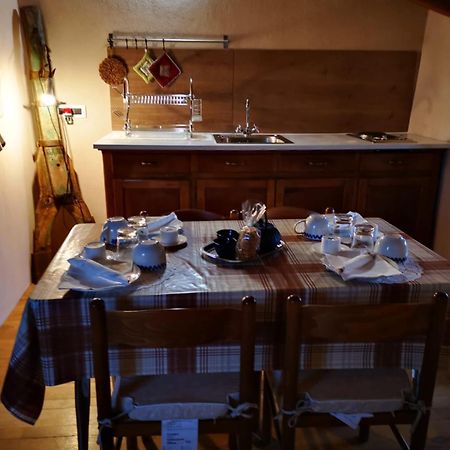 Willa Agriturismo Magnarosa Barge Pokój zdjęcie