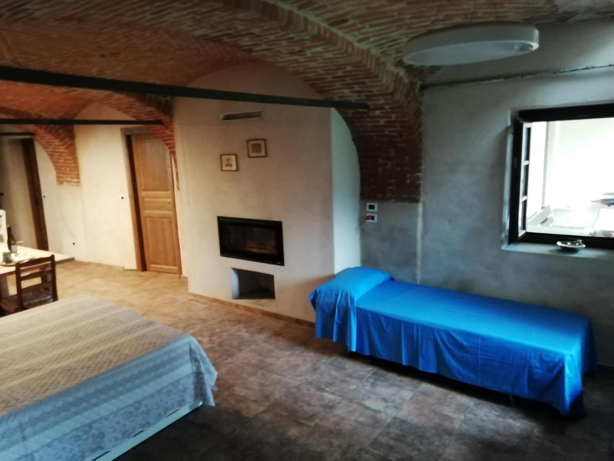 Willa Agriturismo Magnarosa Barge Pokój zdjęcie