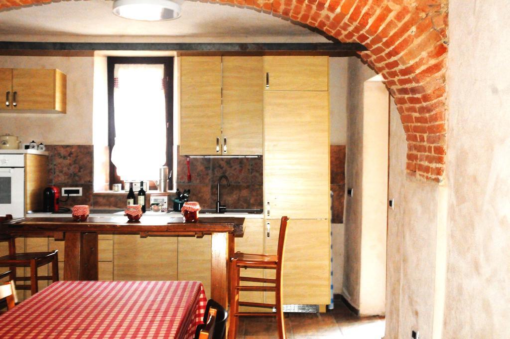 Willa Agriturismo Magnarosa Barge Zewnętrze zdjęcie