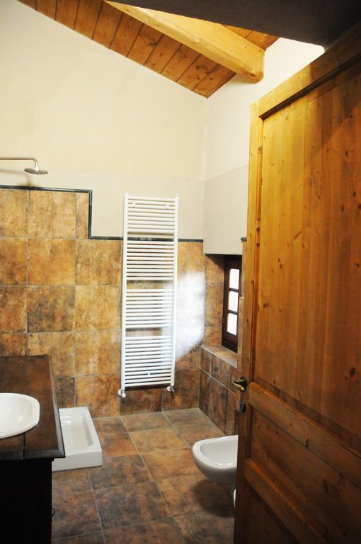 Willa Agriturismo Magnarosa Barge Zewnętrze zdjęcie