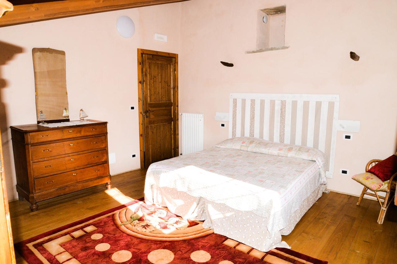 Willa Agriturismo Magnarosa Barge Zewnętrze zdjęcie